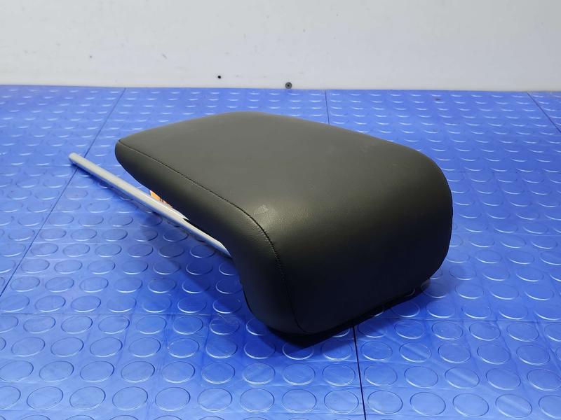 2011 Infiniti QX56 Headrest
