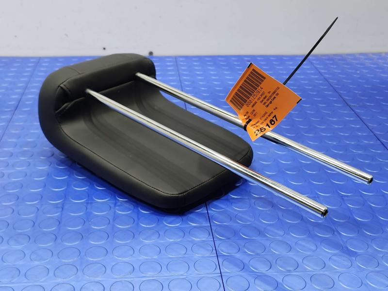 2011 Infiniti QX56 Headrest