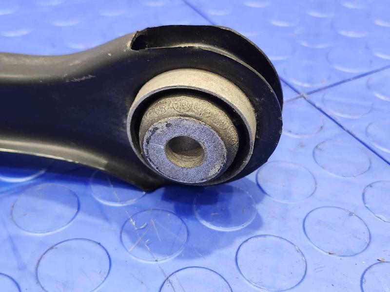 2019 Cadillac XT5 Lower Control Arm Rr