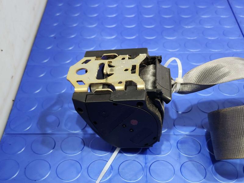 2005 Volkswagen Jetta Rear Seat Belt