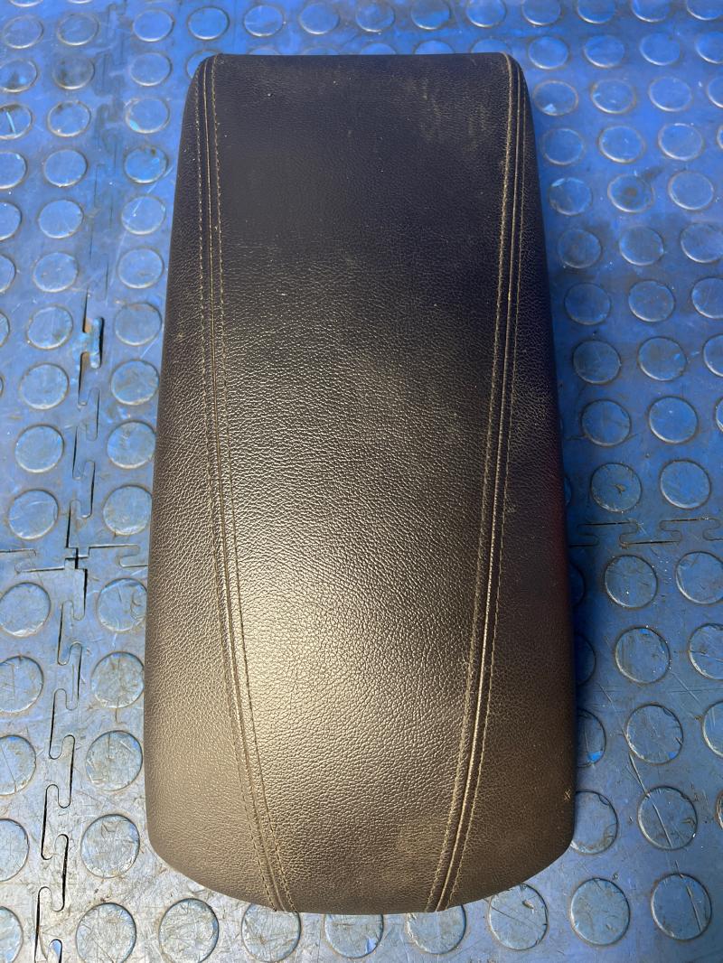 2011 Hyundai Sonata Console Lid