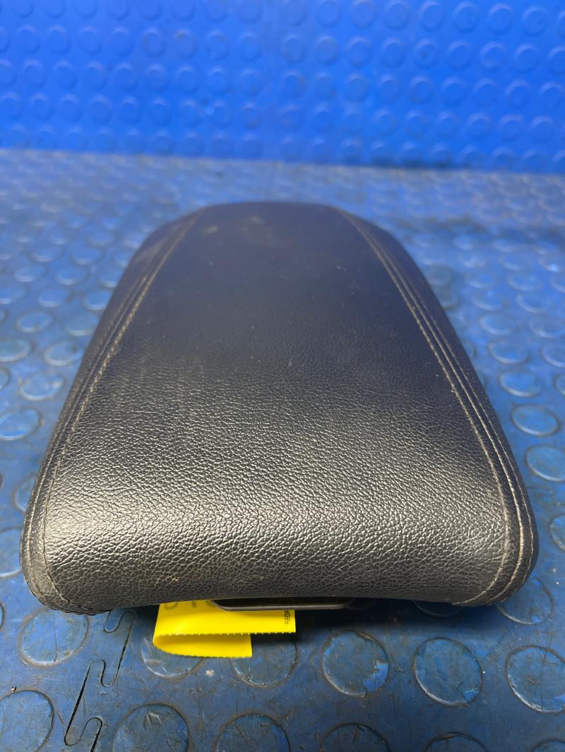 2011 Hyundai Sonata Console Lid