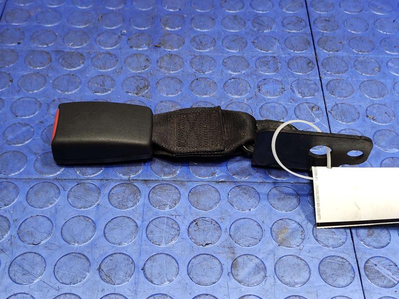 2007 Hummer H3 Rear Seat Belt
