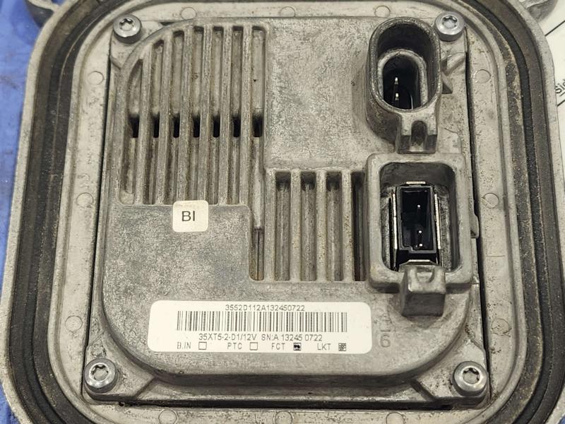 2014 Dodge Challenger Headlamp Assembly