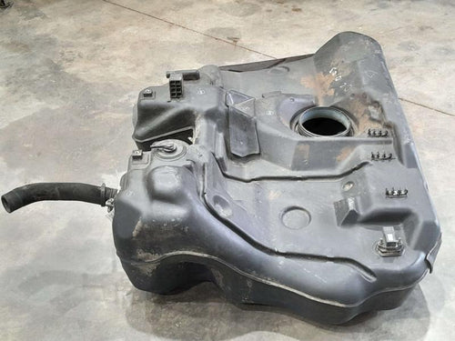 2000 Mitsubishi Eclipse Fuel Tank Assembly