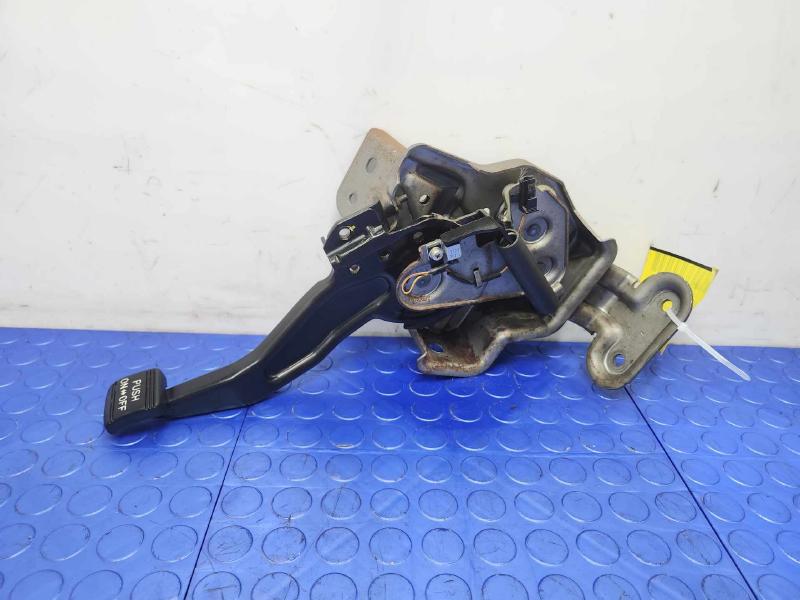 2011-2014 Hyundai Sonata 2.4L Parking Brake Pedal Assembly OEM 59700-3S000