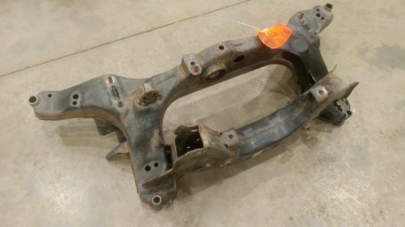2015 Nissan Rogue Crossmember/Cradle/Undercarria