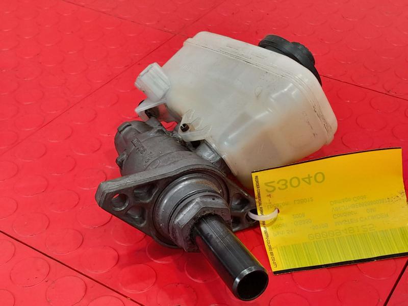 2007-2011 Lexus GS350 Brake Master Cylinder Assembly Genuine OEM 4702830030