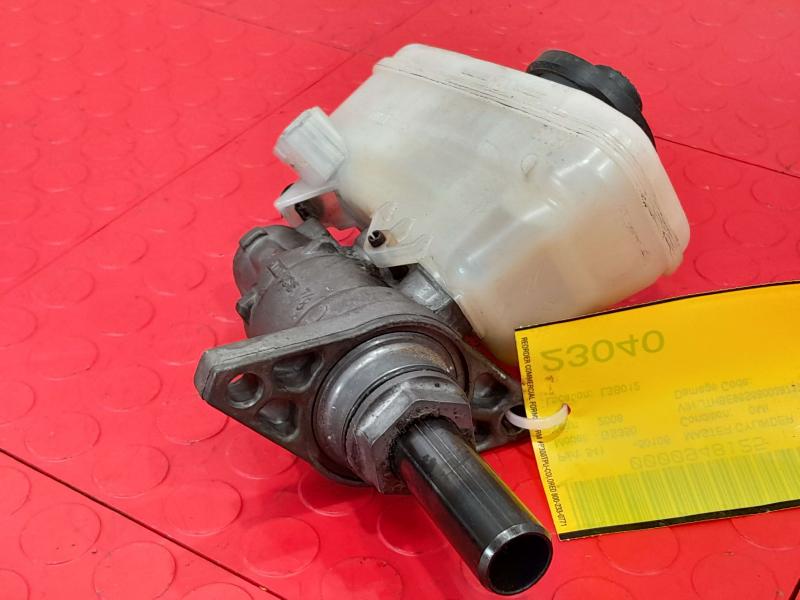 2007-2011 Lexus GS350 Brake Master Cylinder Assembly Genuine OEM 4702830030