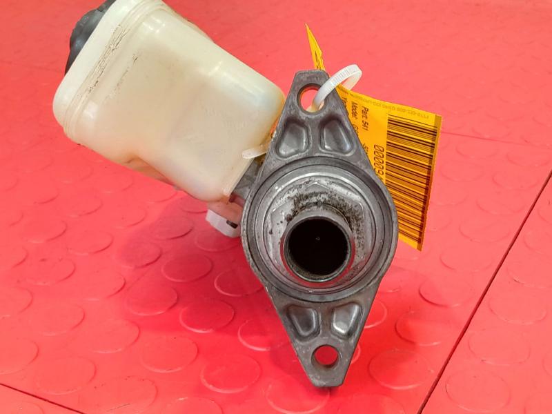 2007-2011 Lexus GS350 Brake Master Cylinder Assembly Genuine OEM 4702830030