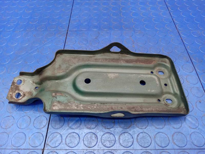 2001 Honda CR-V Battery Tray