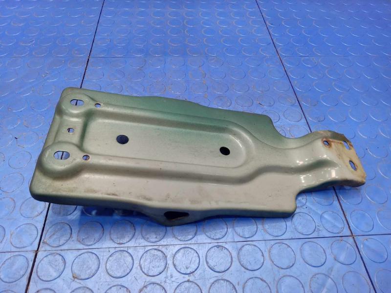 2001 Honda CR-V Battery Tray