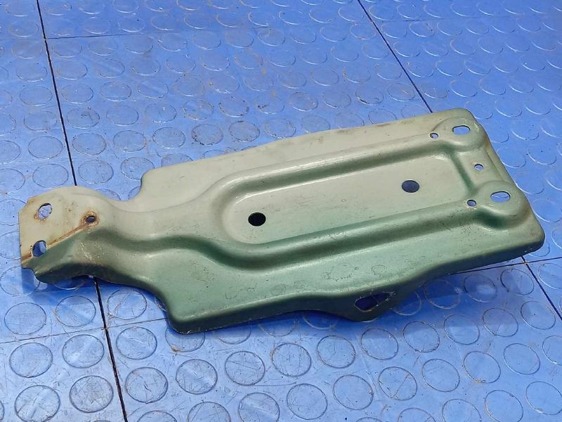 2001 Honda CR-V Battery Tray