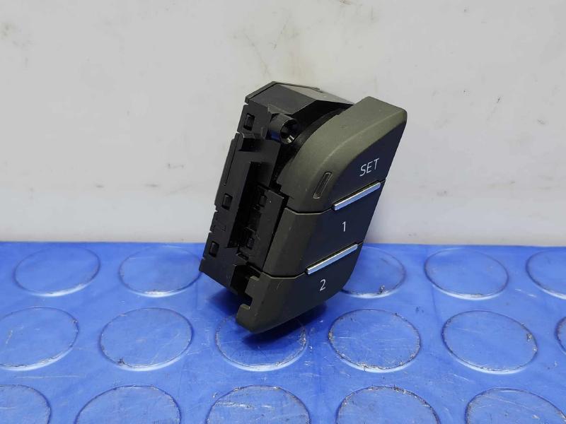 2017-2024 Audi Q7 Driver Memory Control Switch Genuine OEM 4M0959769A