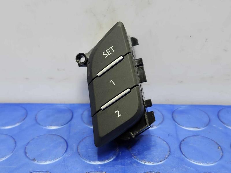 2017-2024 Audi Q7 Driver Memory Control Switch Genuine OEM 4M0959769A