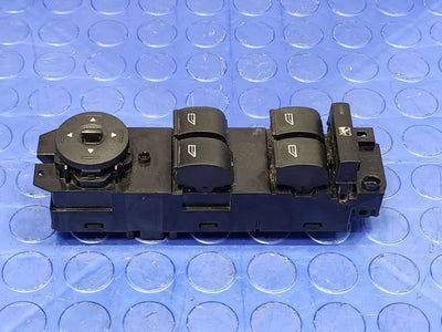 2014 Ford Focus Door Switch Front