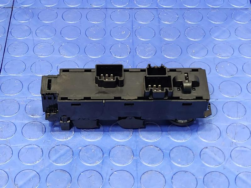 2014 Ford Focus Door Switch Front