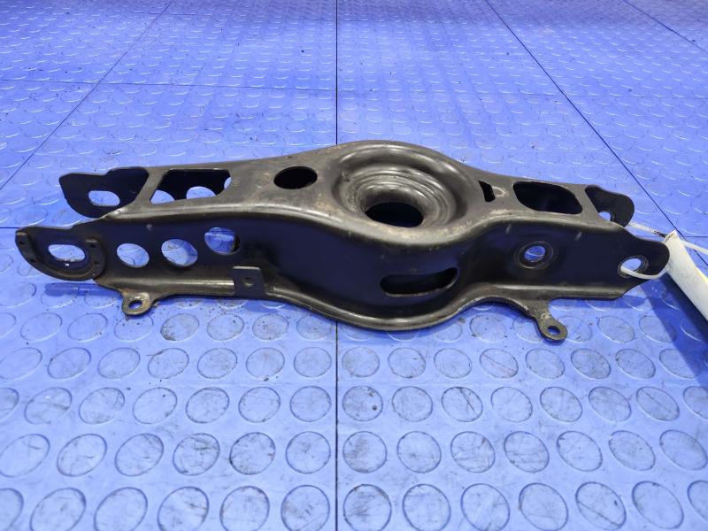 2016 Cadillac ATS Lower Control Arm Rr