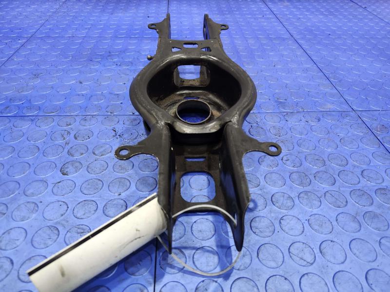 2016 Cadillac ATS Lower Control Arm Rr