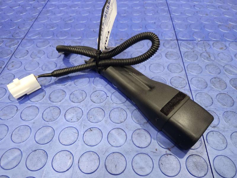 2017 Toyota Prius Front Seat Belt