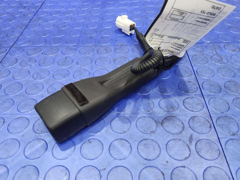 2017 Toyota Prius Front Seat Belt