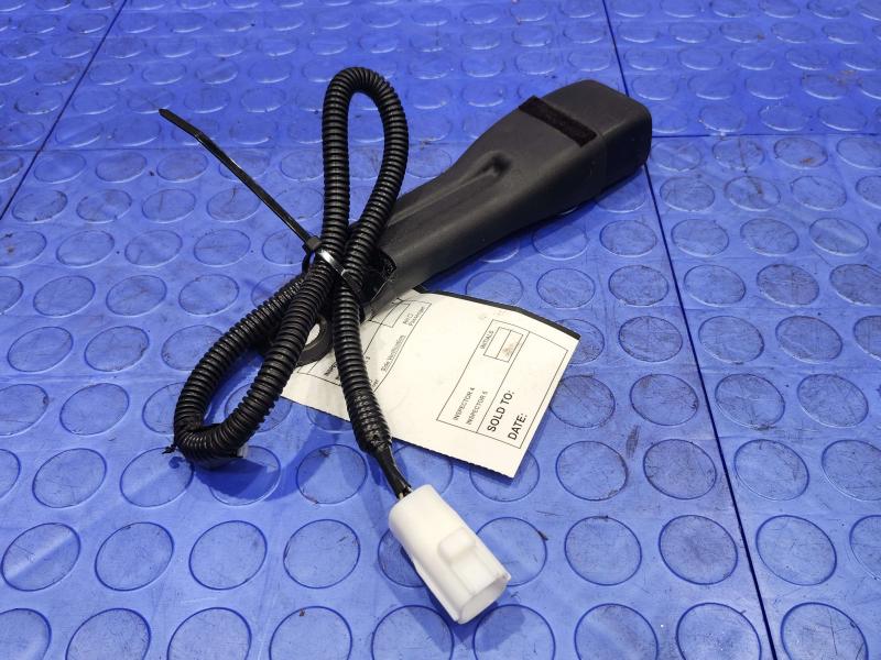 2017 Toyota Prius Front Seat Belt