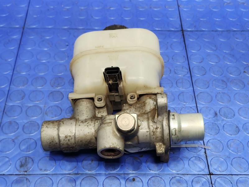 2010 Ford F-150 OEM Brake Master Cylinder Assembly Genuine AL3Z2140A