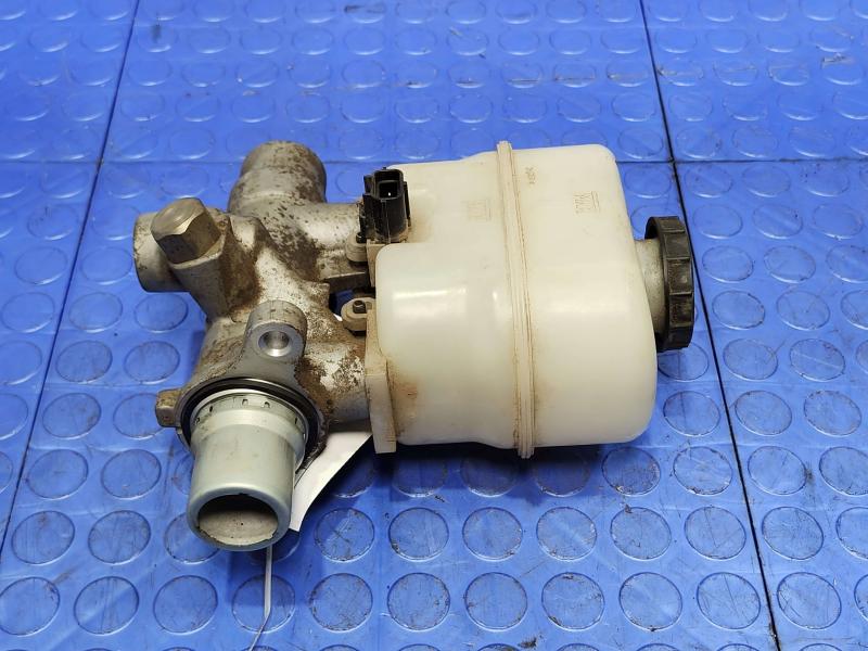 2010 Ford F-150 OEM Brake Master Cylinder Assembly Genuine AL3Z2140A