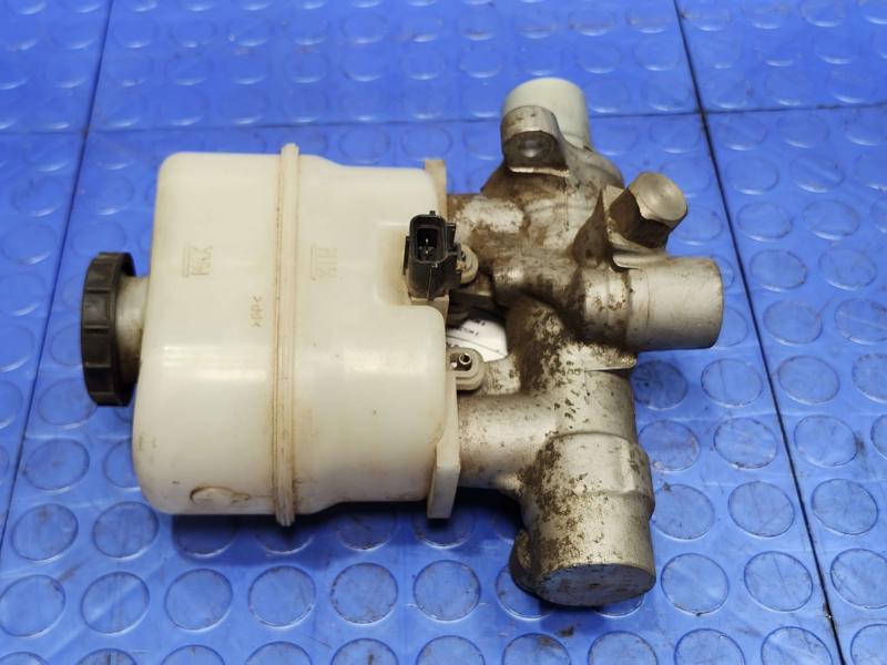 2010 Ford F-150 OEM Brake Master Cylinder Assembly Genuine AL3Z2140A