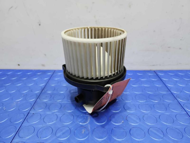 2013 Hyundai Santa Fe Blower Motor