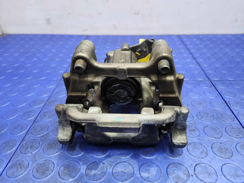 2013 Volkswagen Beetle Caliper