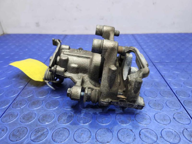 2013 Volkswagen Beetle Caliper