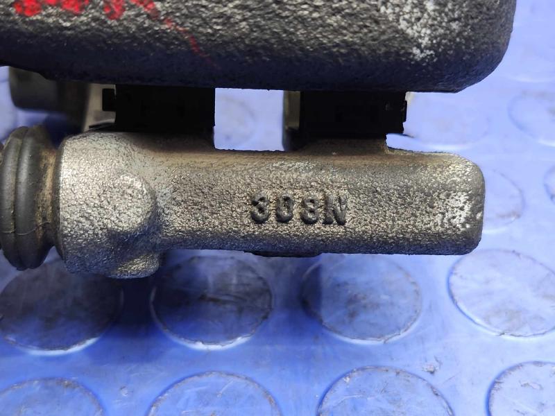 2013 Volkswagen Beetle Caliper