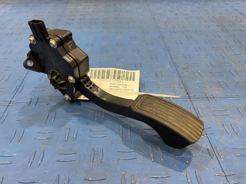 2007 Toyota RAV4 Pedal Assembly