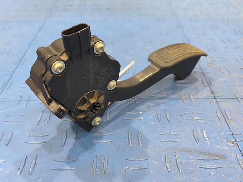 2007 Toyota RAV4 Pedal Assembly