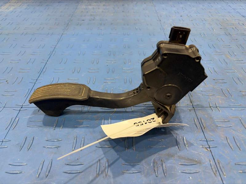 2007 Toyota RAV4 Pedal Assembly
