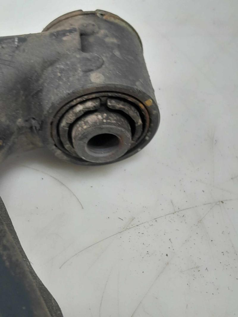 2016 - 2020 Kia Sorento Front Lower Control Arm RH Passenger Side OEM 54501C6000