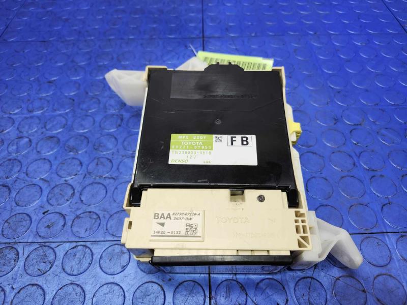 2015 Toyota Avalon Cabin Fuse Box