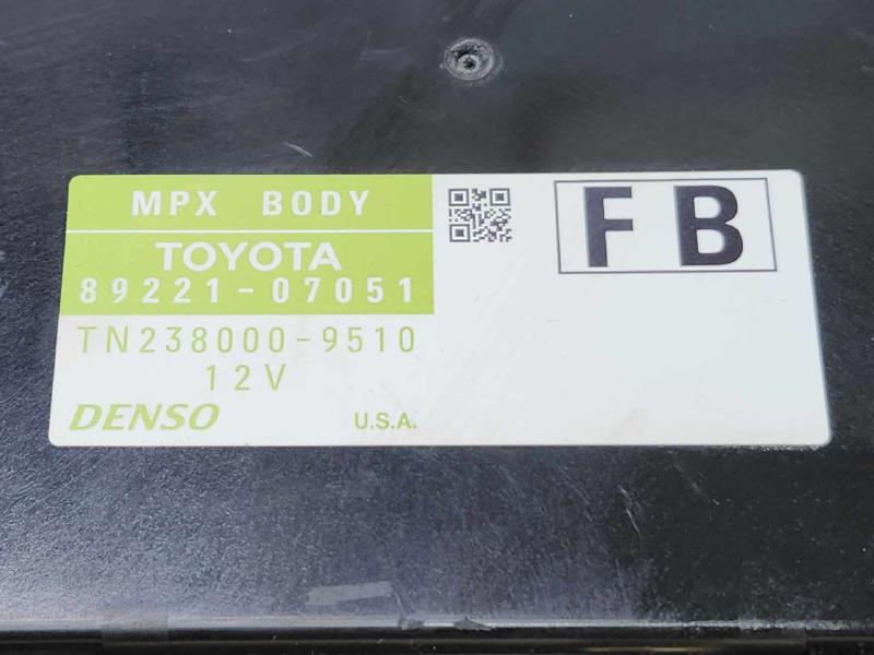 2015 Toyota Avalon Cabin Fuse Box