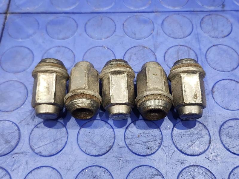 2012 Ford Escape Lug Nuts