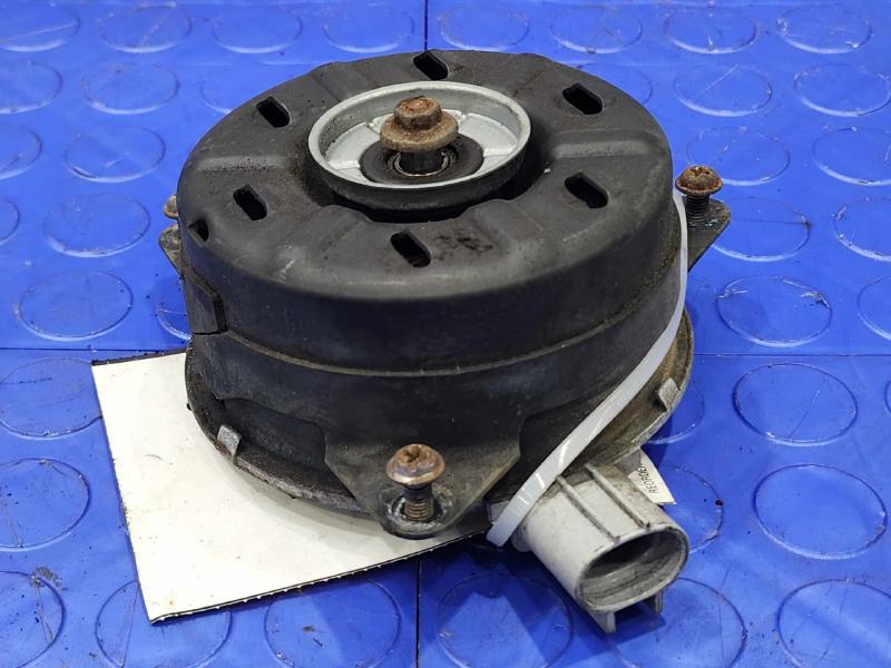 2010-2015 Toyota Prius Cooling Fan Motor Left Driver Side OEM 1636337020