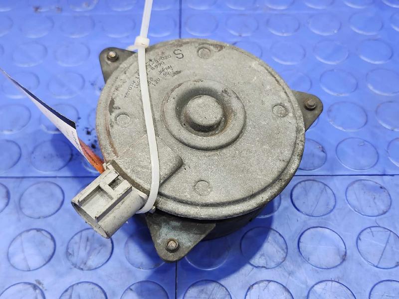 2010-2015 Toyota Prius Cooling Fan Motor Left Driver Side OEM 1636337020
