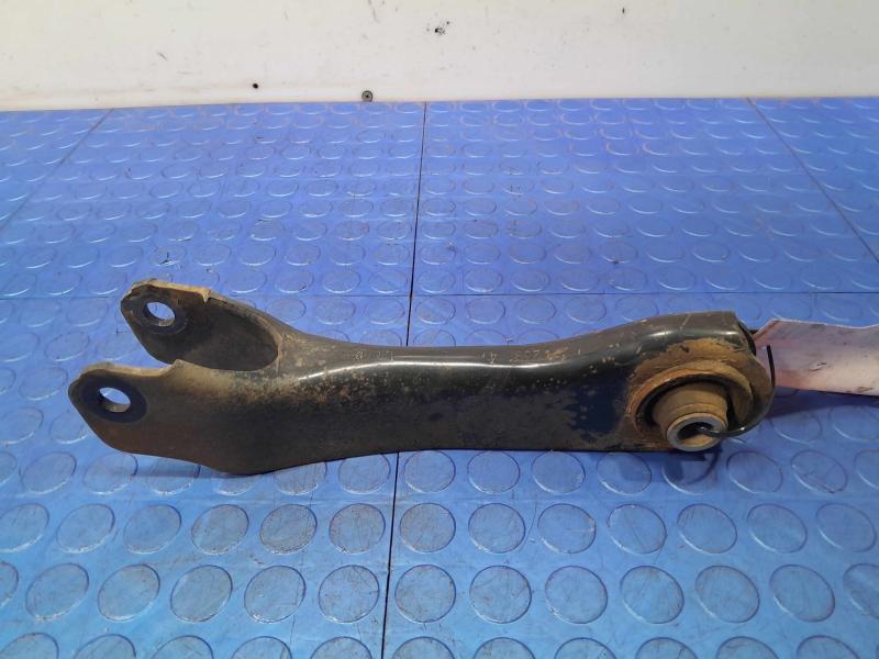 2015 Chrysler 200 Lower Control Arm Rr