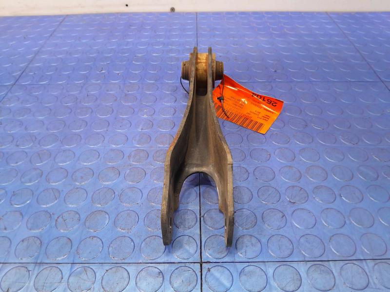2015 Chrysler 200 Lower Control Arm Rr
