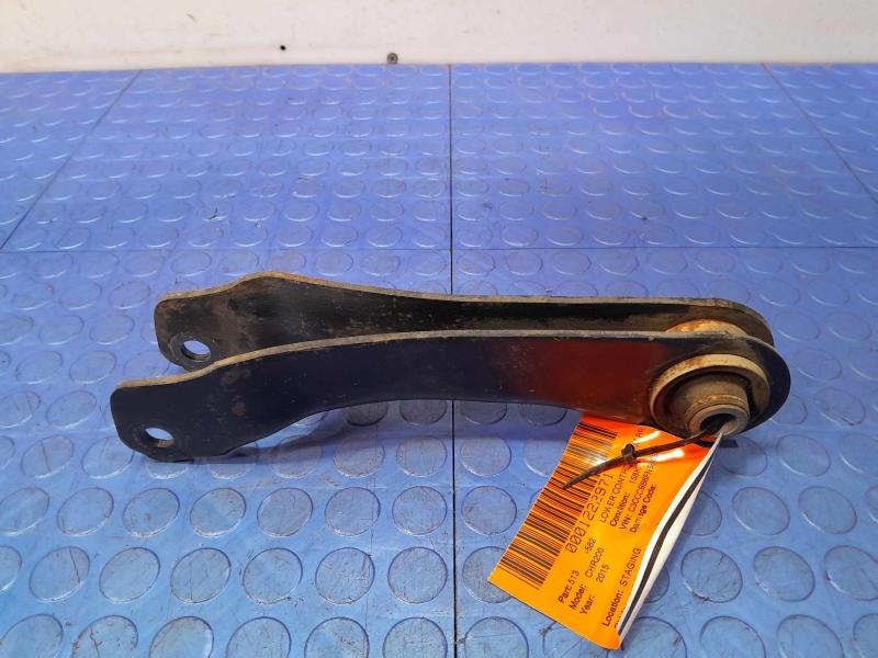 2015 Chrysler 200 Lower Control Arm Rr