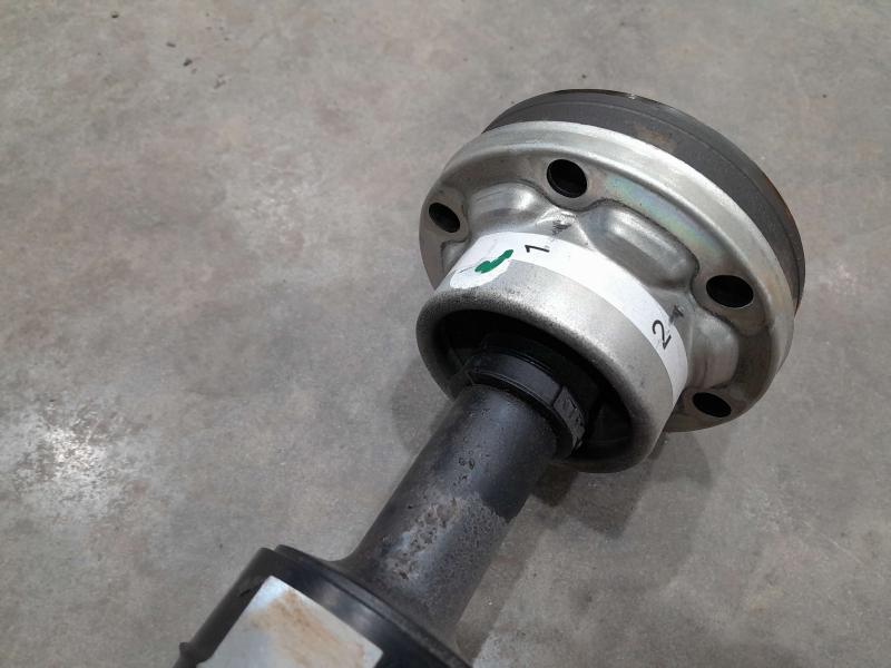 2018 Maserati Ghibli 3.0L RWD Rear Driveshaft Propeller Shaft Assembly OEM 670039453