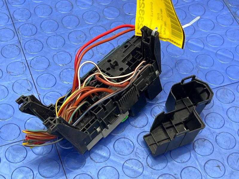 2011-2016 Volvo S60 Dash Mounted Fuse Box Relay Junction Block OEM 13800159