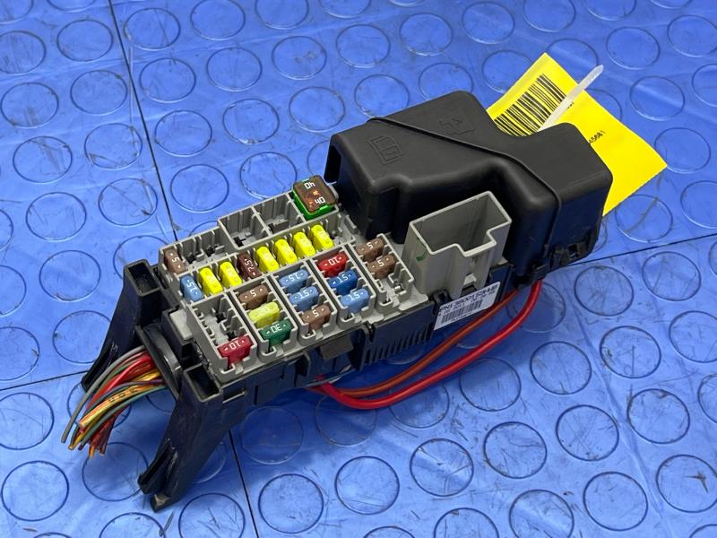 2011-2016 Volvo S60 Dash Mounted Fuse Box Relay Junction Block OEM 13800159