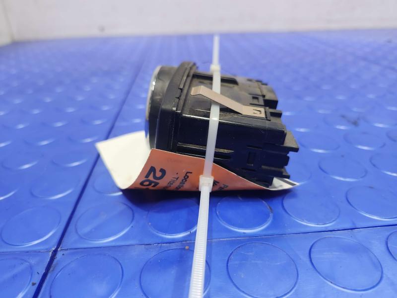 2015 Ford Transit Connect Headlight Switch (Dash Mtd)