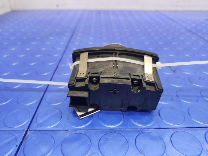 2015 Ford Transit Connect Headlight Switch (Dash Mtd)